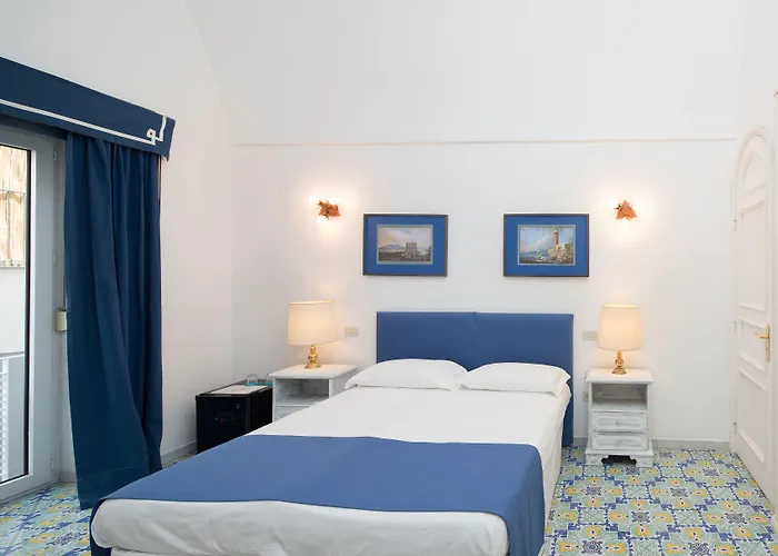 Marlin Гостевой дом Капри